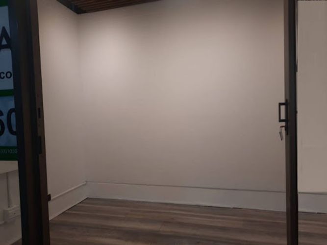 Local en arriendo en La Candelaria, Medellín, 12 m² · foto 2 de 5