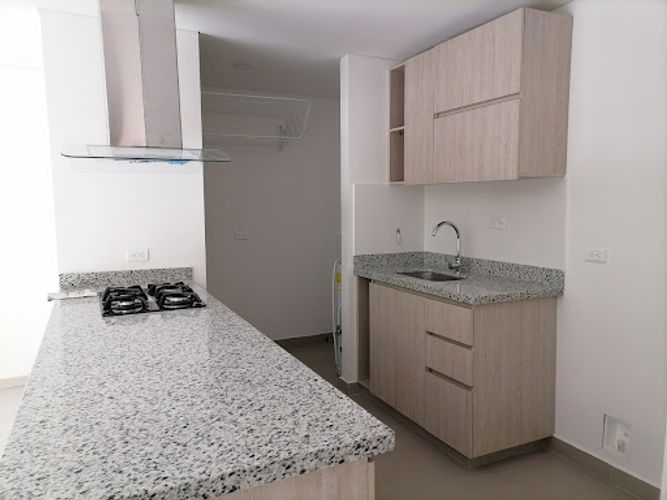 Apartamento de 3 alcobas en venta en Santa Elena, El Retiro, 76 m² · foto 2 de 20