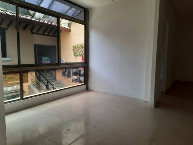Local en arriendo en La Candelaria, Medellín, 118 m² · foto 17 de 24