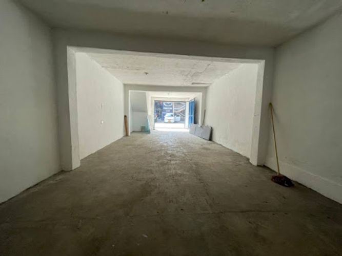 Bodega en arriendo en Naranjal, Medellín, 100 m² · foto 3 de 6