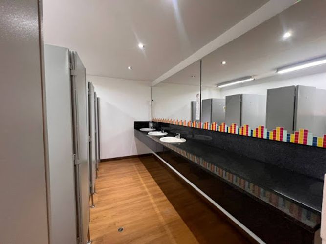 Oficina en arriendo en La Esmeralda, Itagüí, 379 m² · foto 12 de 21