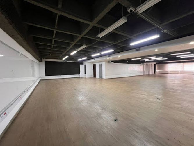 Oficina en arriendo en La Esmeralda, Itagüí, 379 m² · foto 20 de 21