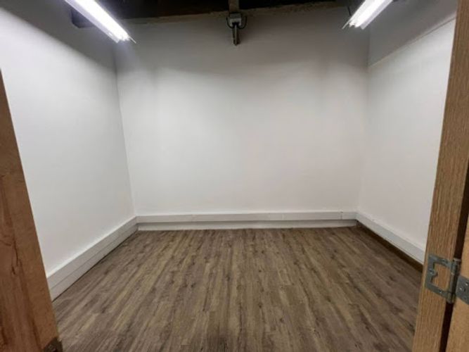 Oficina en arriendo en La Esmeralda, Itagüí, 379 m² · foto 21 de 21