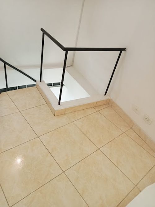 Local en arriendo en Laureles, Medellín, 25 m² · foto 10 de 14