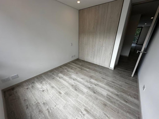 Apartamento en venta en Altos Del Poblado, Medellín · foto 14 de 24