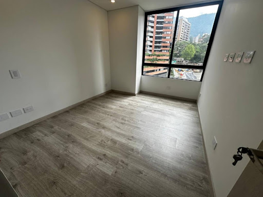 Apartamento en venta en Altos Del Poblado, Medellín · foto 15 de 24