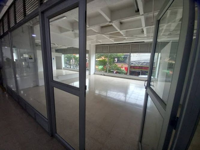 Local en arriendo en Manrique Central, Medellín, 45 m² · foto 3 de 9