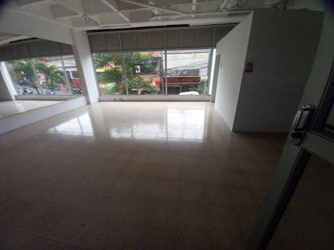 Local en arriendo en Manrique Central, Medellín, 45 m² · foto 7 de 9