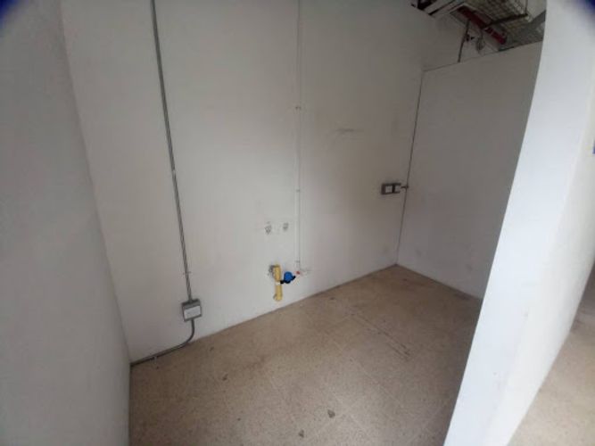 Local en arriendo en Manrique Central, Medellín, 45 m² · foto 9 de 9