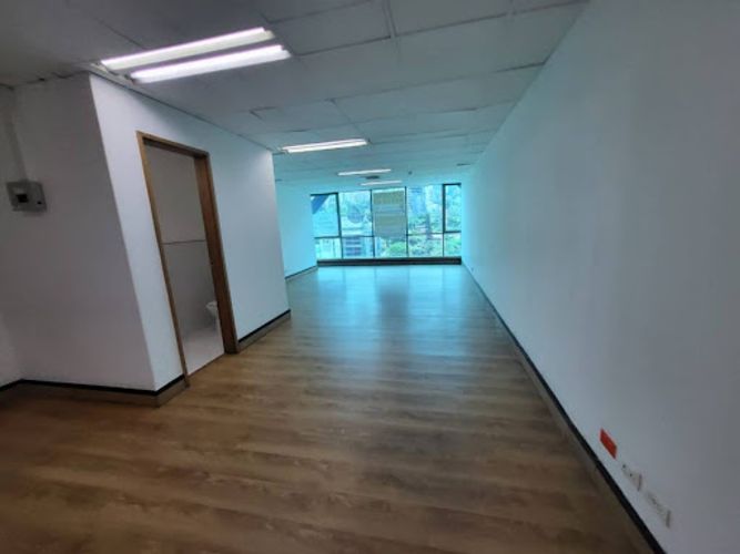 Oficina en arriendo en Milla De Oro, Medellín, 48 m² · foto 7 de 16