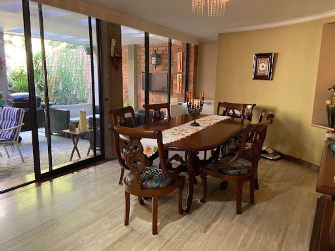 Casa de 4 alcobas en venta en Los Balsos, Medellín, 270 m² · foto 7 de 14