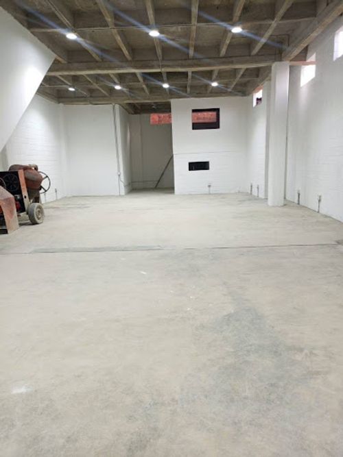 Bodega en arriendo en Enciso, Medellín, 215 m² · foto 2 de 7