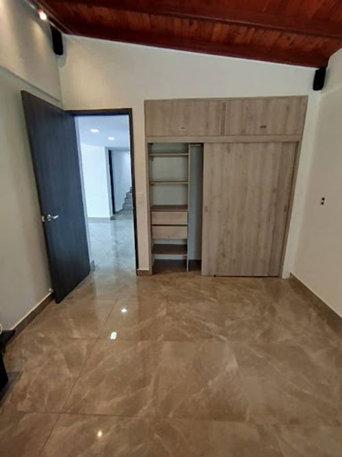Casa de 3 alcobas en arriendo en Canoas, Guarne, 250 m² · foto 9 de 24