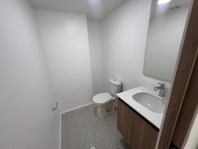 Consultorio en arriendo en Perpetuo Socorro, Medellín, 35 m² · foto 3 de 10
