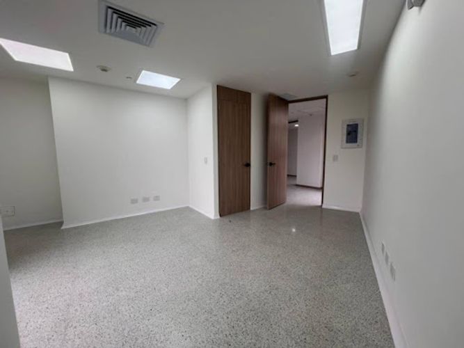 Consultorio en arriendo en Perpetuo Socorro, Medellín, 35 m² · foto 4 de 10