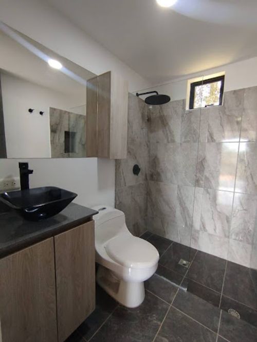 Casa de 3 alcobas en arriendo en Canoas, Guarne, 250 m² · foto 23 de 24