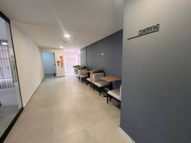 Consultorio en arriendo en Perpetuo Socorro, Medellín, 35 m² · foto 10 de 10