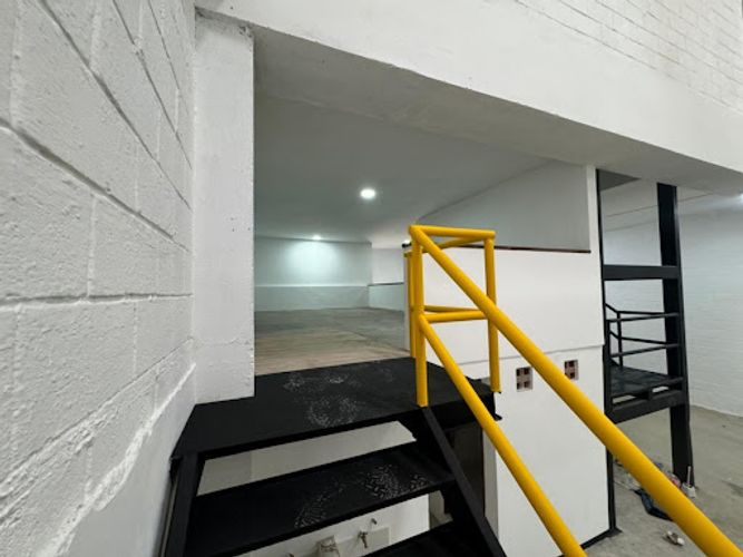 Bodega en arriendo en Ub Villa Campestre, La Estrella, 810 m² · foto 14 de 18