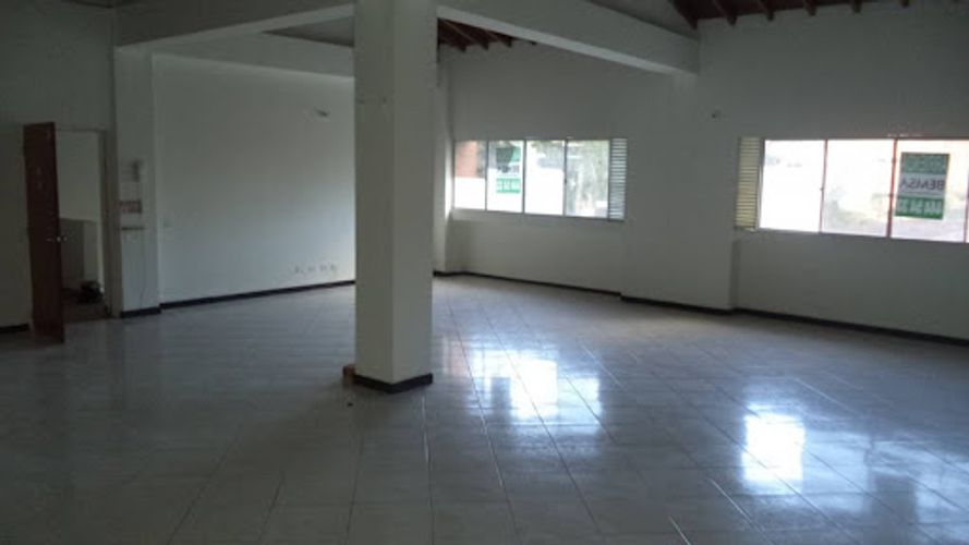 Oficina en arriendo en La América, Medellín, 120 m² · foto 6 de 19