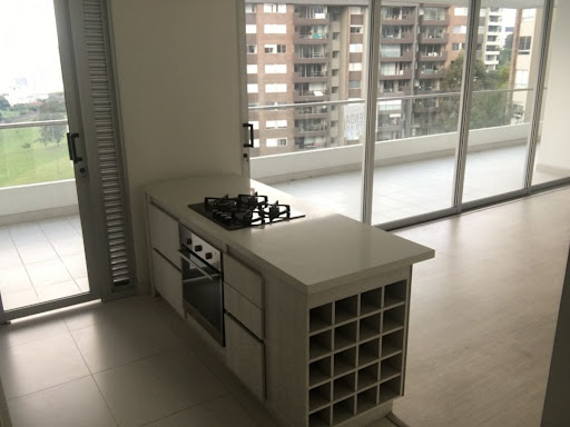 Apartamento en arriendo en Los Balsos, Medellín · foto 2 de 8