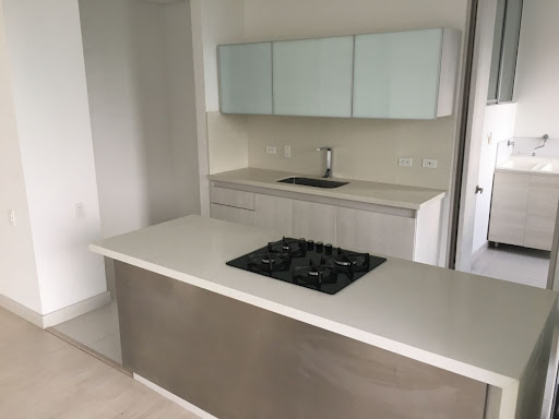 Apartamento en arriendo en Los Balsos, Medellín · foto 3 de 8