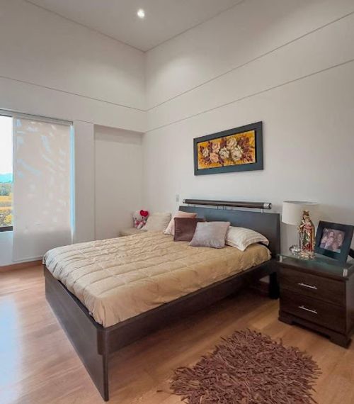 Casa de 6 alcobas en venta en Llano Grande, Rionegro, 400 m² · foto 5 de 14