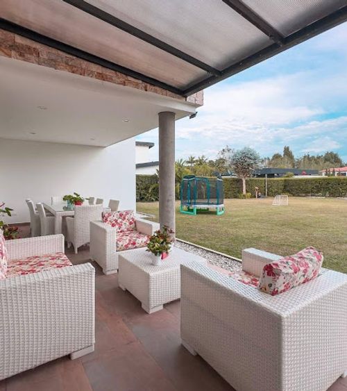 Casa de 6 alcobas en venta en Llano Grande, Rionegro, 400 m² · foto 8 de 14