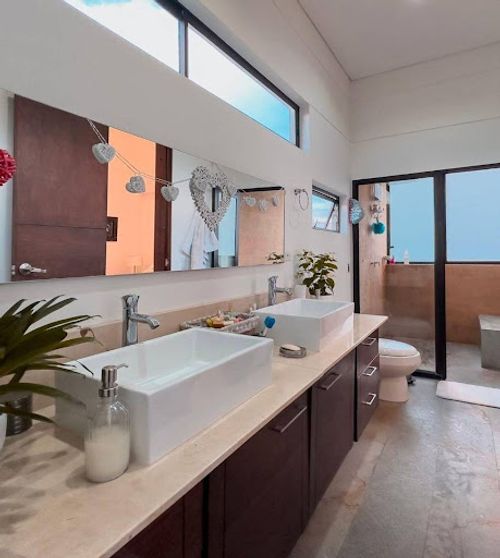Casa de 6 alcobas en venta en Llano Grande, Rionegro, 400 m² · foto 10 de 14