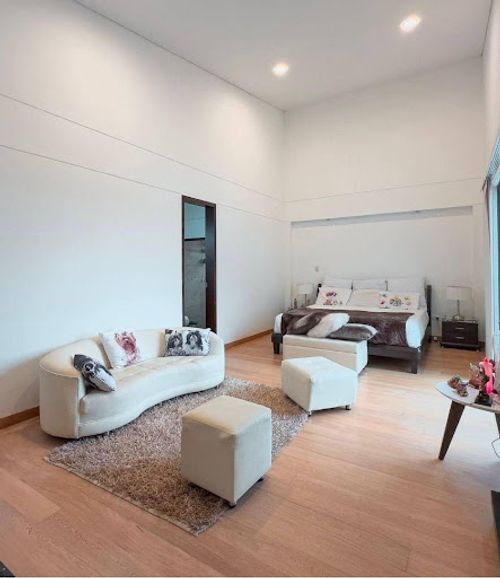 Casa de 6 alcobas en venta en Llano Grande, Rionegro, 400 m² · foto 11 de 14