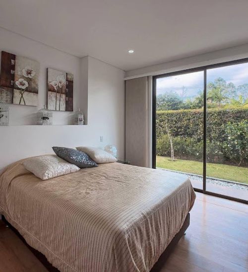 Casa de 6 alcobas en venta en Llano Grande, Rionegro, 400 m² · foto 12 de 14