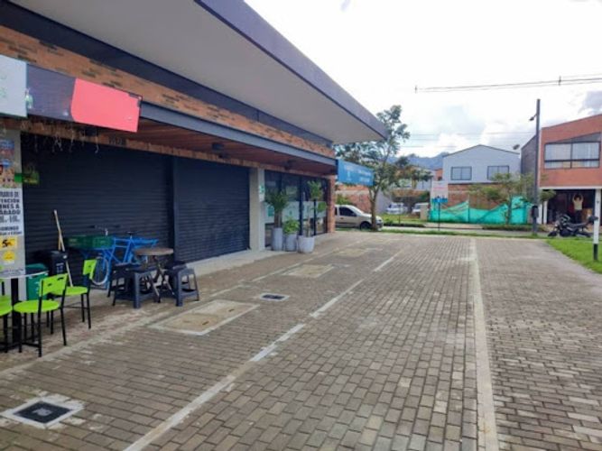 Local en arriendo en Lomitas, La Ceja, 64 m² · foto 2 de 9