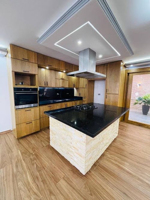 Casa de 3 alcobas en venta en Llano Grande, Rionegro, 180 m² · foto 2 de 19