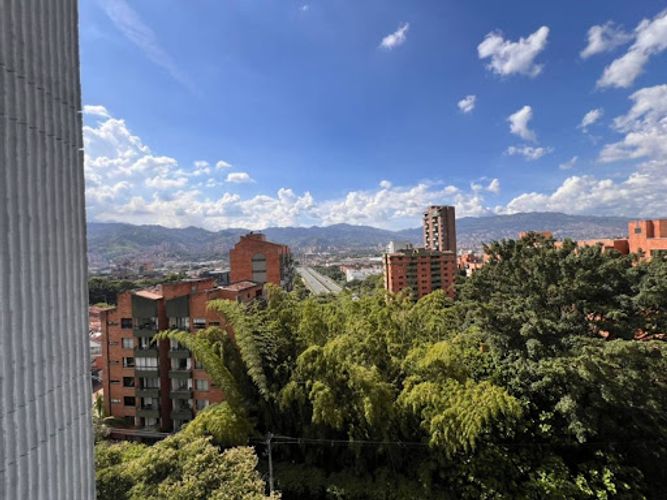 Oficina en arriendo en Milla De Oro, Medellín, 170 m² · foto 6 de 14