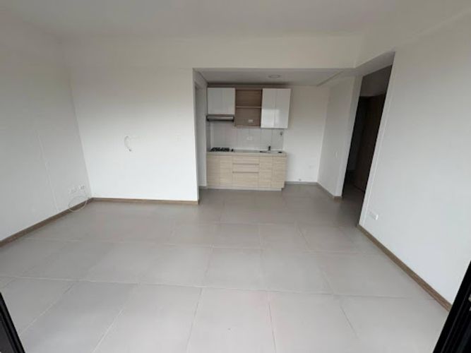 Apartamento de 2 alcobas en venta en Barro Blanco, Rionegro, 60 m² · foto 2 de 11