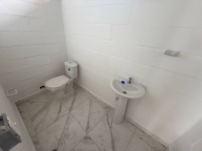 Local en arriendo en Pajarito, Medellín, 200 m² · foto 7 de 7