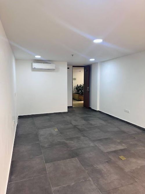 Oficina en arriendo en Las Vegas, Envigado, 37 m² · foto 2 de 8
