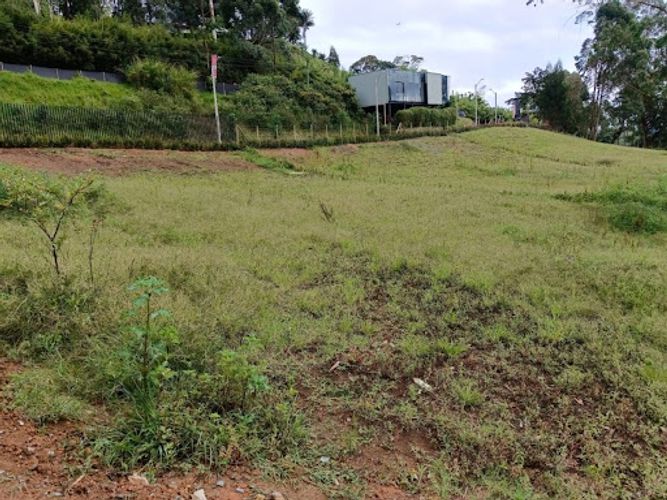 Lote en venta en El Tambo, La Ceja, 1750 m² · foto 4 de 9