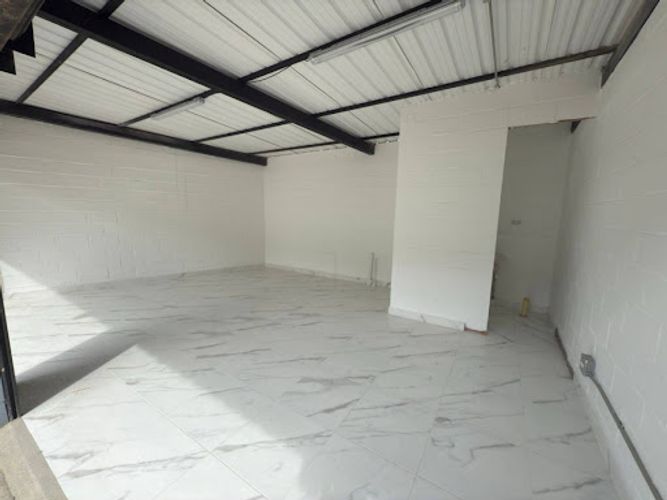 Local en arriendo en Pajarito, Medellín, 60 m² · foto 4 de 6