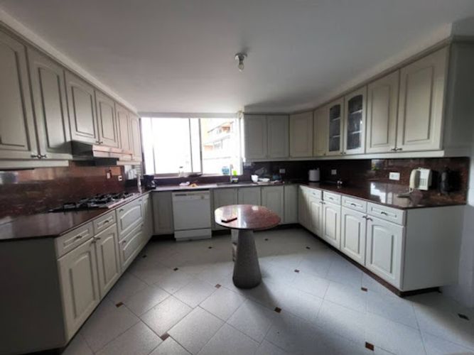 Apartamento en arriendo en La Tomatera, Medellín · foto 16 de 24