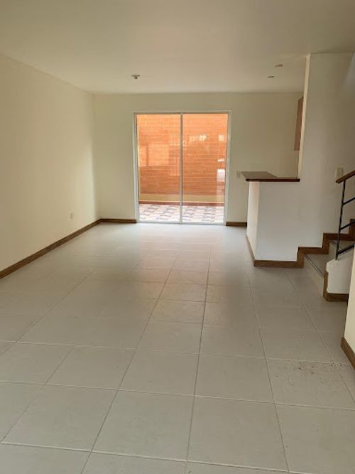 Casa de 3 alcobas en venta en Rionegro, 140 m² · foto 3 de 14