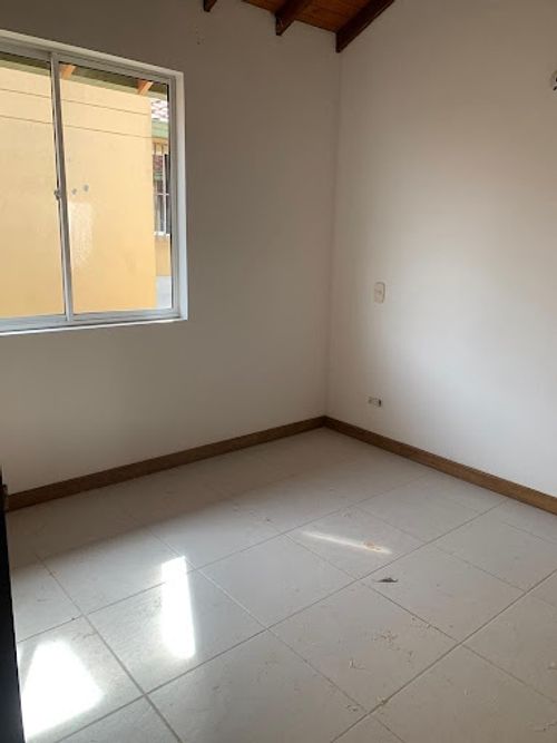 Casa de 3 alcobas en venta en Rionegro, 140 m² · foto 7 de 14