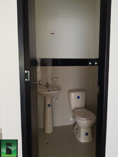 Oficina en venta en Niquia, Bello, 93 m² · foto 3 de 3