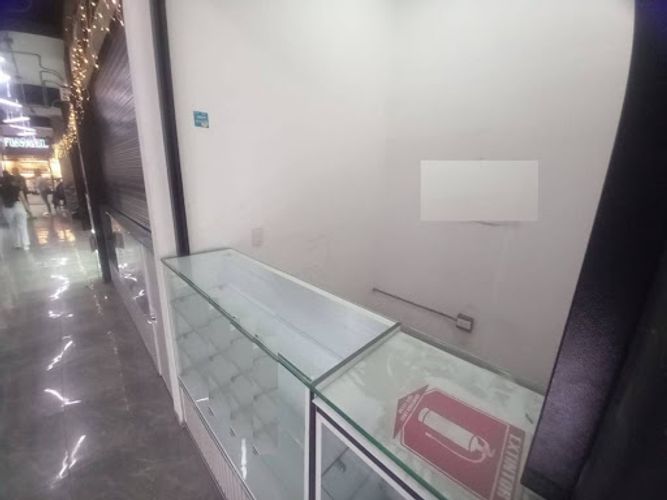 Local en arriendo en La Candelaria, Medellín · foto 2 de 5
