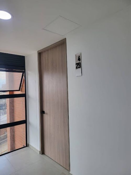 Consultorio en arriendo en Perpetuo Socorro, Medellín, 32 m² · foto 16 de 19
