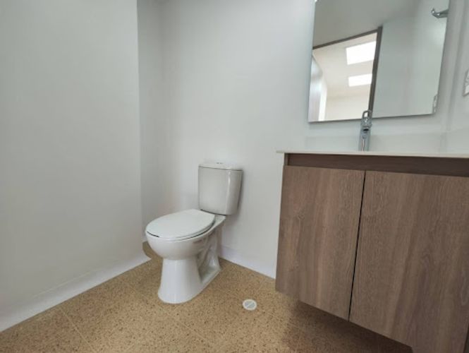 Consultorio en arriendo en Perpetuo Socorro, Medellín, 32 m² · foto 18 de 19