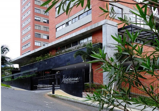 Apartamento en venta en Altos del poblado, Medellín 2