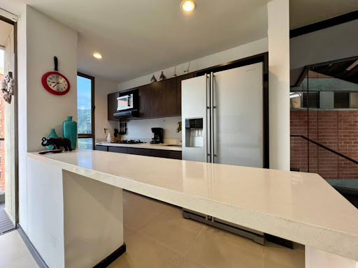 Apartamento en venta en Altos del poblado, Medellín 5