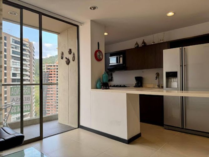 Apartamento de 2 alcobas en venta en Altos Del Poblado, Medellín, 67 m² · foto 14 de 22