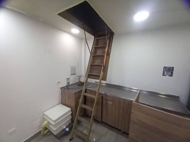 Local en arriendo en El Chagualo, Medellín, 16 m² · foto 5 de 6