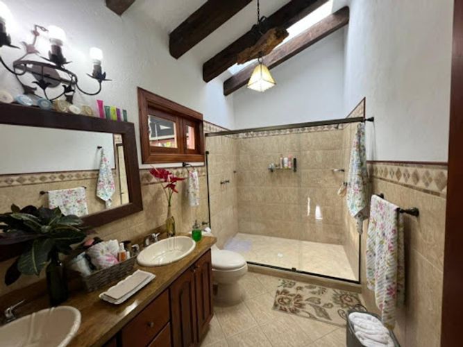 Casa de 4 alcobas en venta en Llano Grande, Rionegro, 490 m² · foto 8 de 24